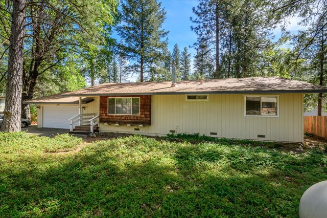 5570 Daisy Cir, Pollock Pines, CA 95726