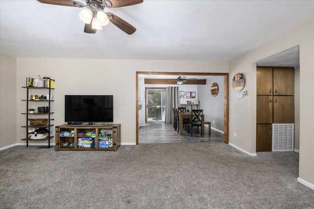 5570 Daisy Cir, Pollock Pines, CA 95726