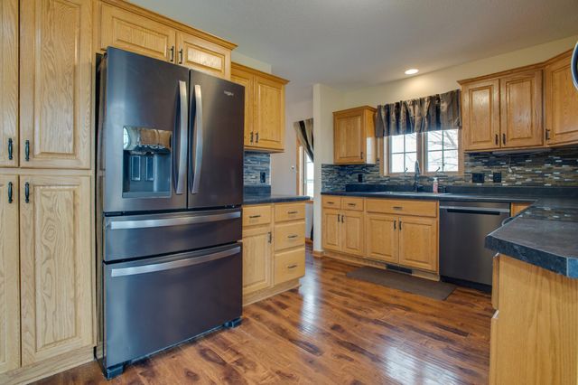 10801 72nd Street S, Horace, ND 58047