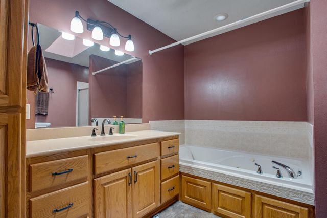 10801 72nd Street S, Horace, ND 58047