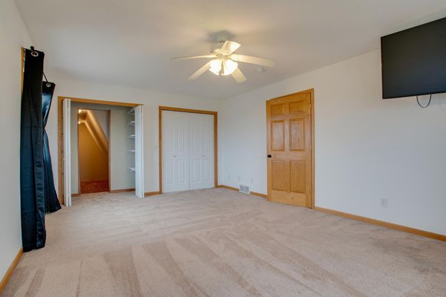 10801 72nd Street S, Horace, ND 58047