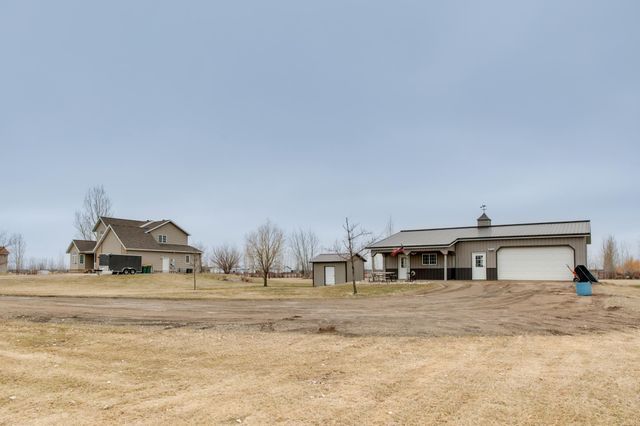 10801 72nd Street S, Horace, ND 58047