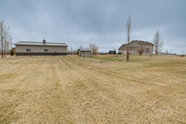 10801 72nd Street S, Horace, ND 58047