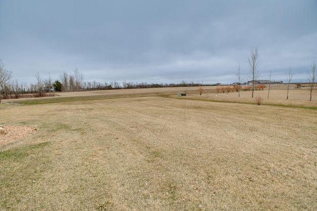 10801 72nd Street S, Horace, ND 58047