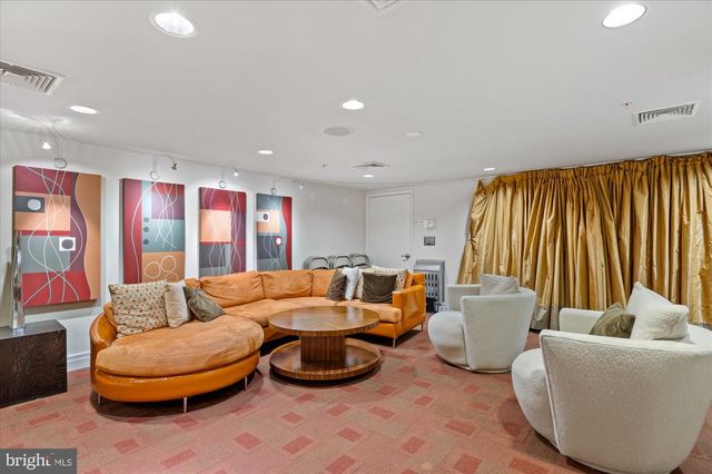 915 E ST NW #1103, Washington, DC 20004