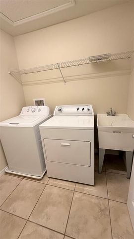 8650 ELDER LANE, Orlando, FL 32827