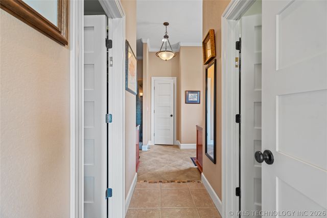 639 NE Bison Road, Bartlesville, OK 74006