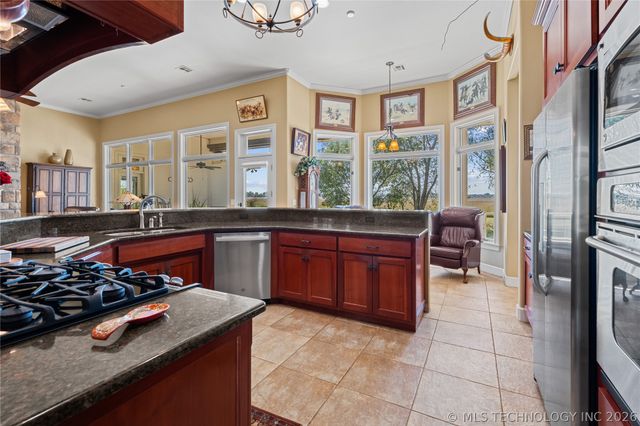 639 NE Bison Road, Bartlesville, OK 74006