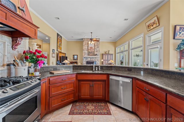 639 NE Bison Road, Bartlesville, OK 74006