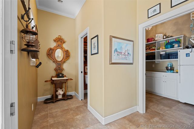 639 NE Bison Road, Bartlesville, OK 74006