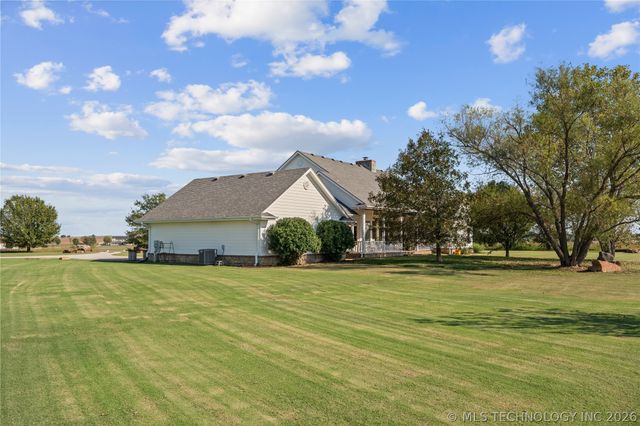 639 NE Bison Road, Bartlesville, OK 74006