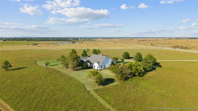 639 NE Bison Road, Bartlesville, OK 74006
