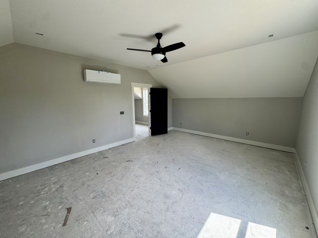 4398 Woodrow Wilson Rd, Springfield, TN 37172