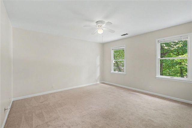 4044 Jewelers Court SW, Lilburn, GA 30047