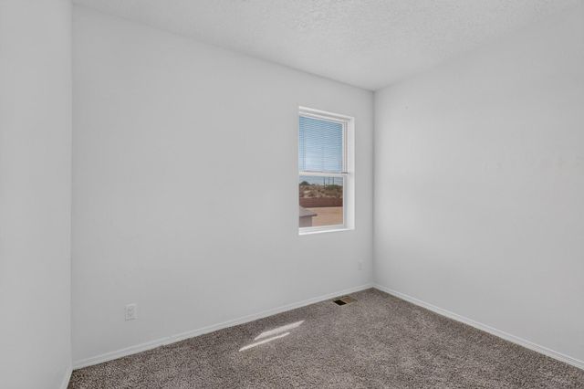 6380 Gannett Drive NE, Rio Rancho, NM 87144