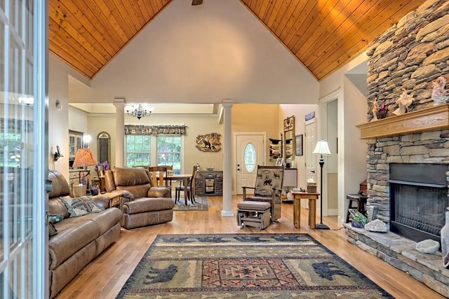 380 Patricks Drive, Blairsville, GA 30512