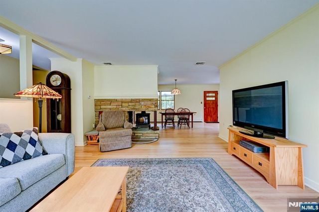 253 Kerrs Corner Road, Frelinghuysen, NJ 07825