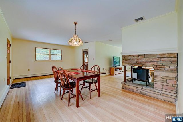 253 Kerrs Corner Road, Frelinghuysen, NJ 07825