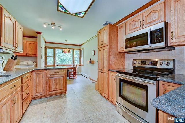 253 Kerrs Corner Road, Frelinghuysen, NJ 07825