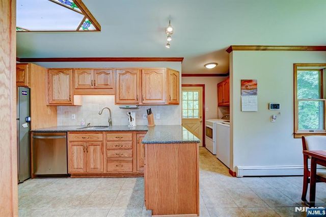 253 Kerrs Corner Road, Frelinghuysen, NJ 07825