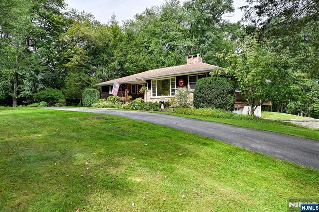 253 Kerrs Corner Road, Frelinghuysen, NJ 07825