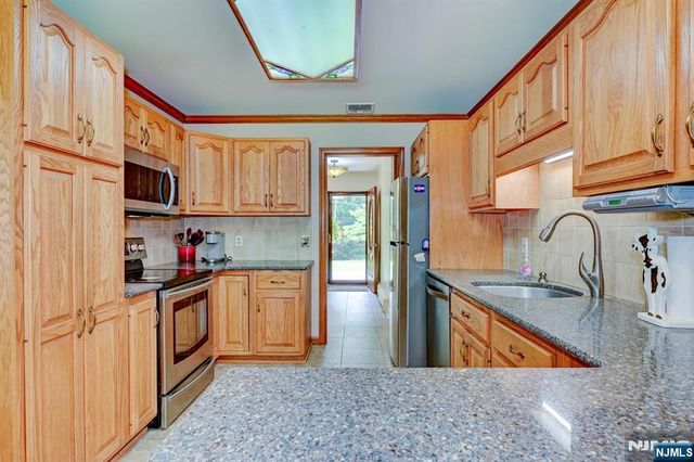 253 Kerrs Corner Road, Frelinghuysen, NJ 07825