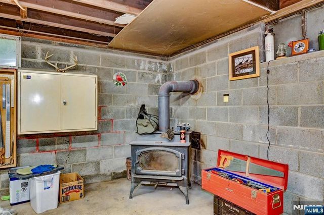 253 Kerrs Corner Road, Frelinghuysen, NJ 07825