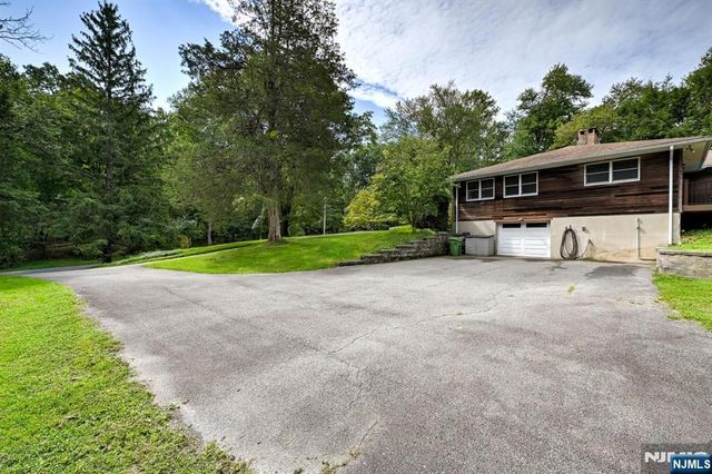 253 Kerrs Corner Road, Frelinghuysen, NJ 07825