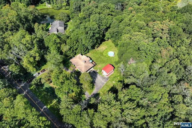 253 Kerrs Corner Road, Frelinghuysen, NJ 07825