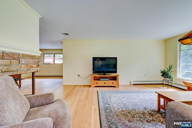 253 Kerrs Corner Road, Frelinghuysen, NJ 07825
