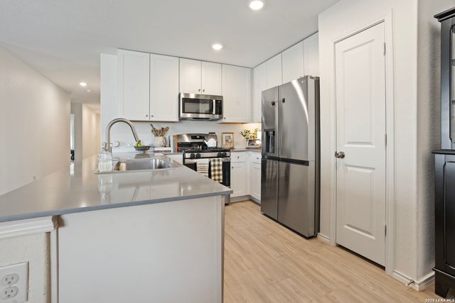 6037 Vestige Bnd, Bulverde, TX 78163