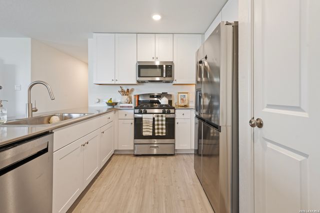 6037 Vestige Bnd, Bulverde, TX 78163