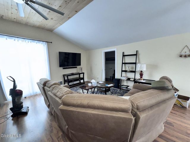 145 Nys Route 67, Mechanicville, NY 12118