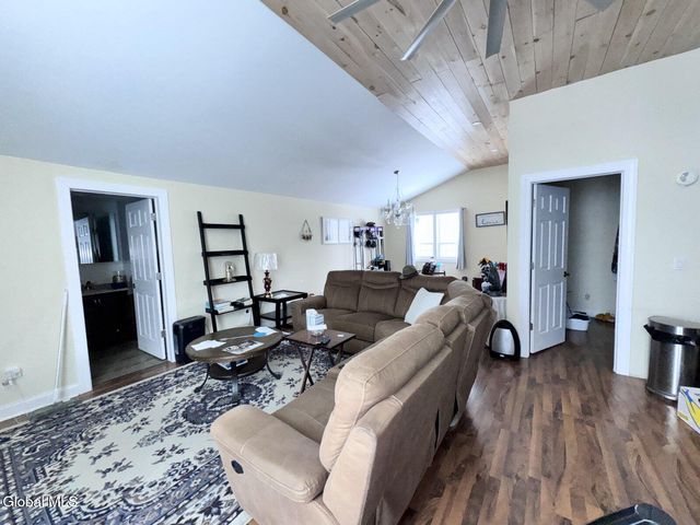 145 Nys Route 67, Mechanicville, NY 12118