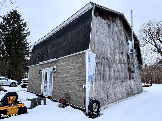 145 Nys Route 67, Mechanicville, NY 12118