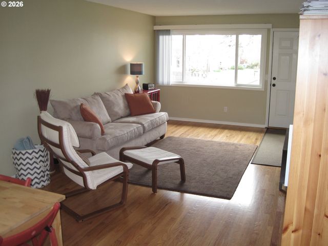 2404 E 13TH St, Vancouver, WA 98661