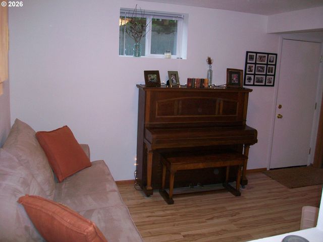 2404 E 13TH St, Vancouver, WA 98661