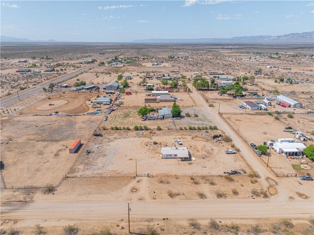 5546 W Diabase Drive, Golden Valley, AZ 86413