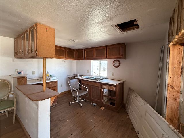 5546 W Diabase Drive, Golden Valley, AZ 86413