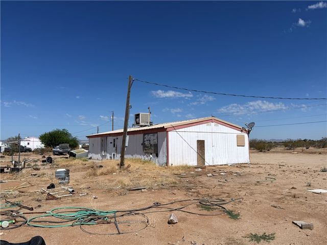 5546 W Diabase Drive, Golden Valley, AZ 86413