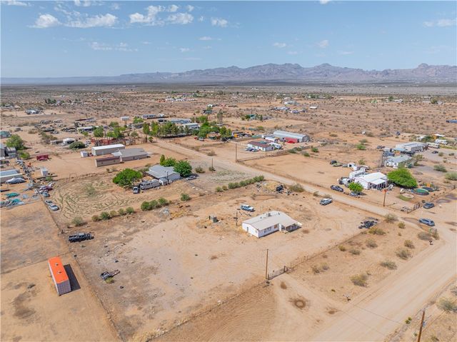 5546 W Diabase Drive, Golden Valley, AZ 86413