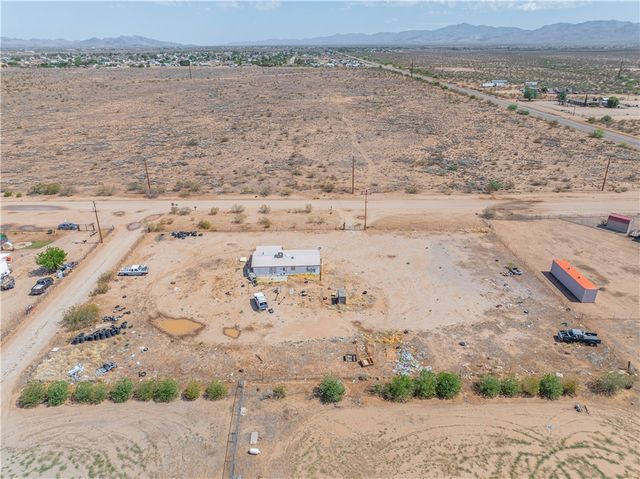 5546 W Diabase Drive, Golden Valley, AZ 86413