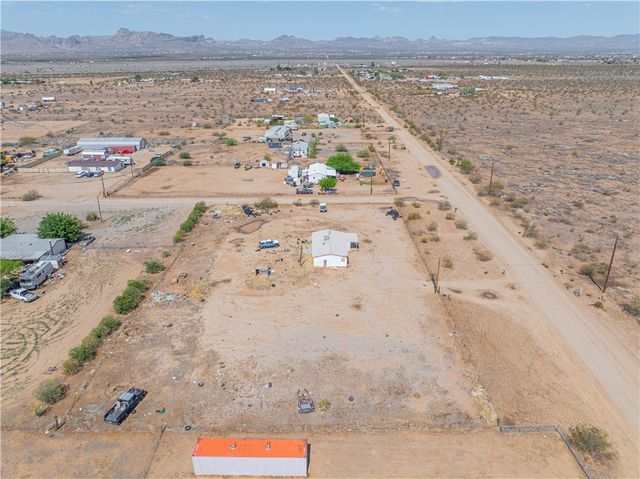 5546 W Diabase Drive, Golden Valley, AZ 86413