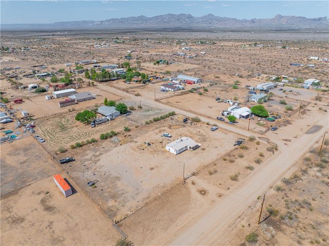 5546 W Diabase Drive, Golden Valley, AZ 86413