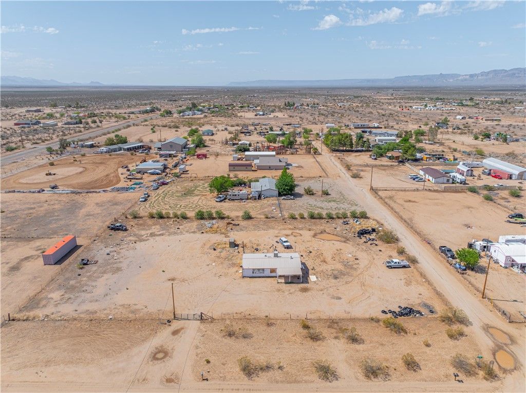 5546 W Diabase Drive, Golden Valley, AZ 86413