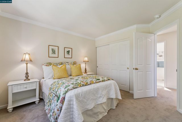 225 Valley Glen Ln, Martinez, CA 94553