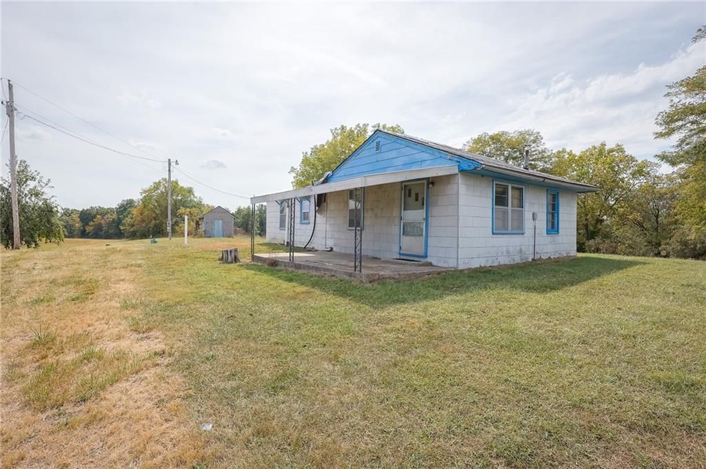 13727 Norris Road, Rayville, MO 64084