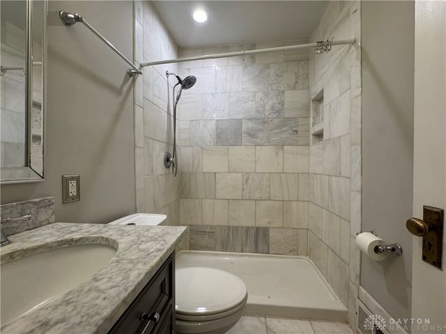 1260 Delaine Avenue, Dayton, OH 45419