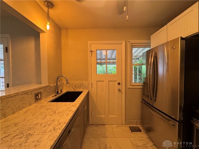 1260 Delaine Avenue, Dayton, OH 45419