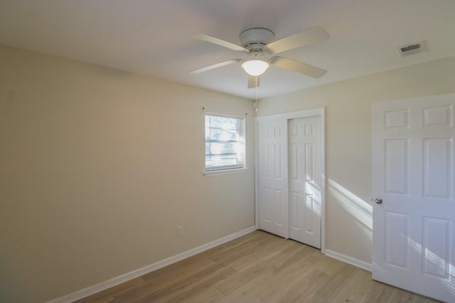 305 Millcreek Drive, Charleston, SC 29407